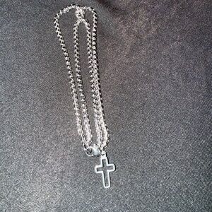 Elegant Silver Cross Necklace